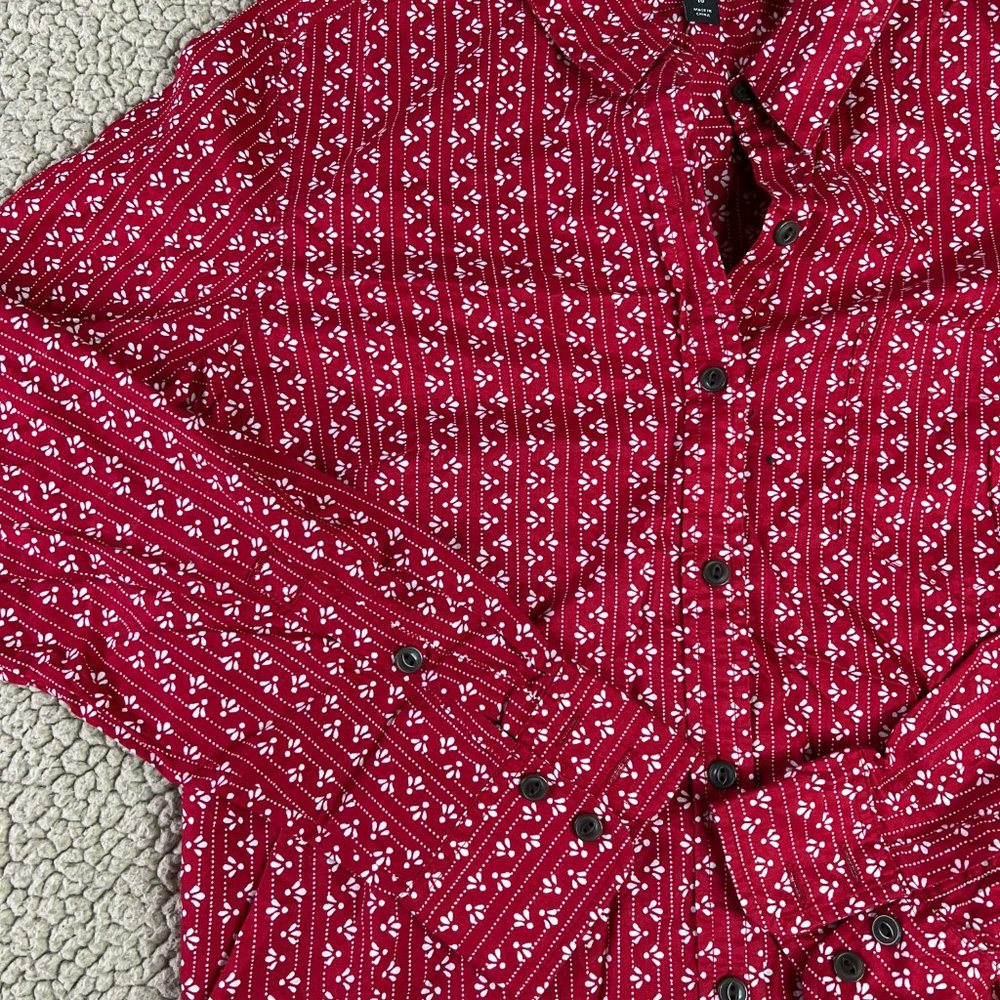 Patagonia Crimson and White Patterned Blouse - Picture 2 of 8